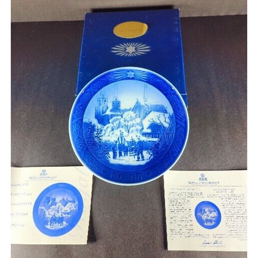 Royal Copenhagen 1997 Christmas Plate Roskilde Cathedral with Box Vintage